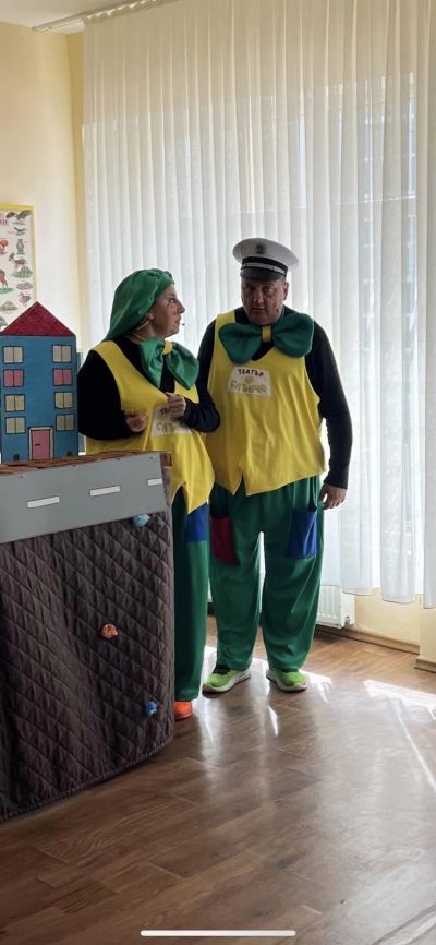 Приказка за светофар, пътечка и още нещо... 5